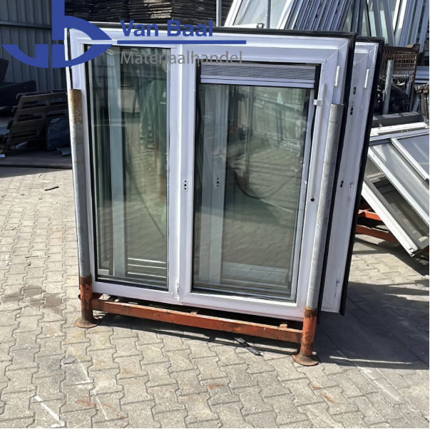 Kunststof Draaikiepraam met Dauwluchtrooster – 150 cm breed x 150 cm hoog
