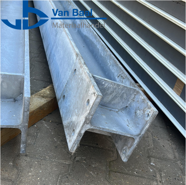 Robuuste Stalen H.E.B Balk – 180 mm breed x 4 meter